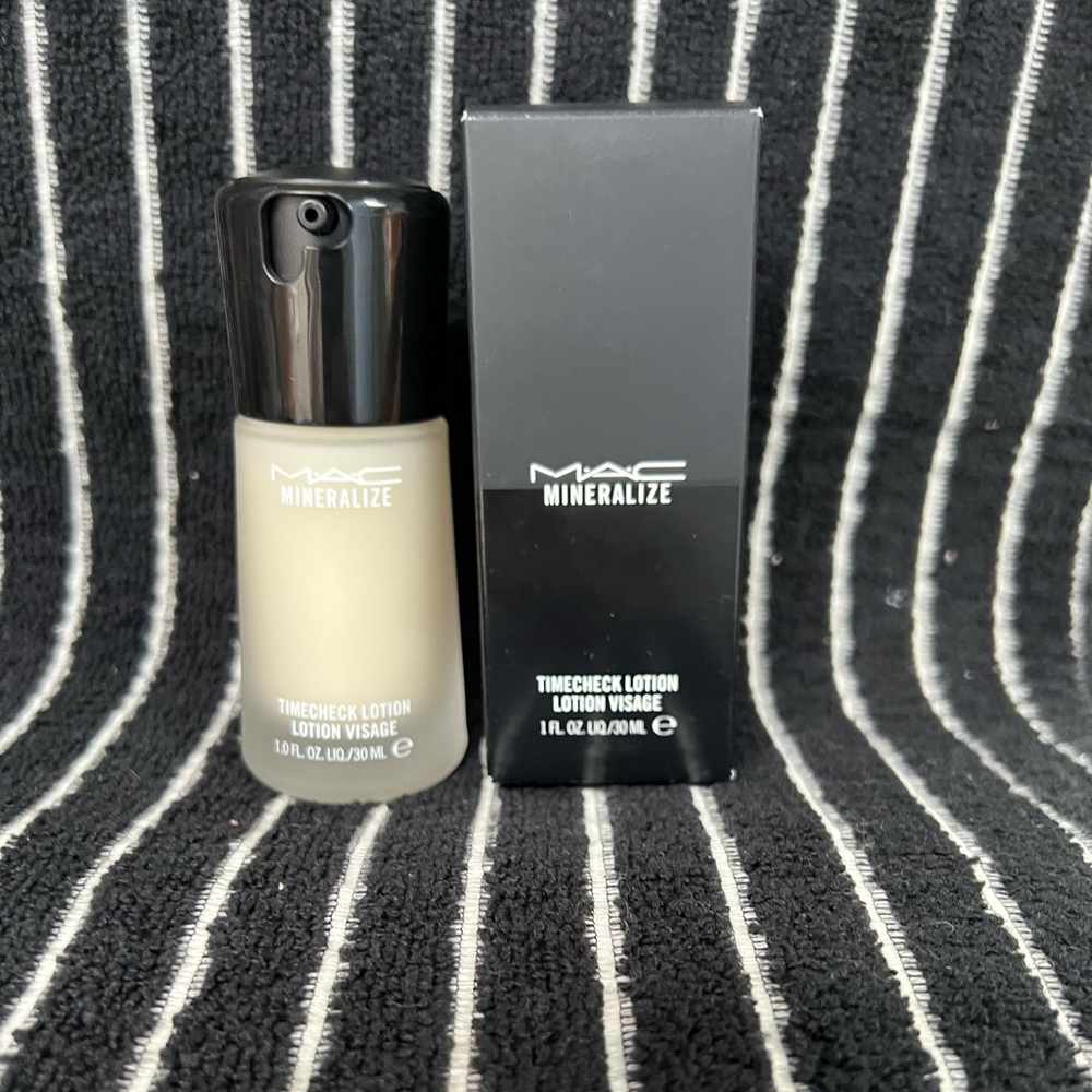 Mac Mineralize- Timecheck Lotion BNIB